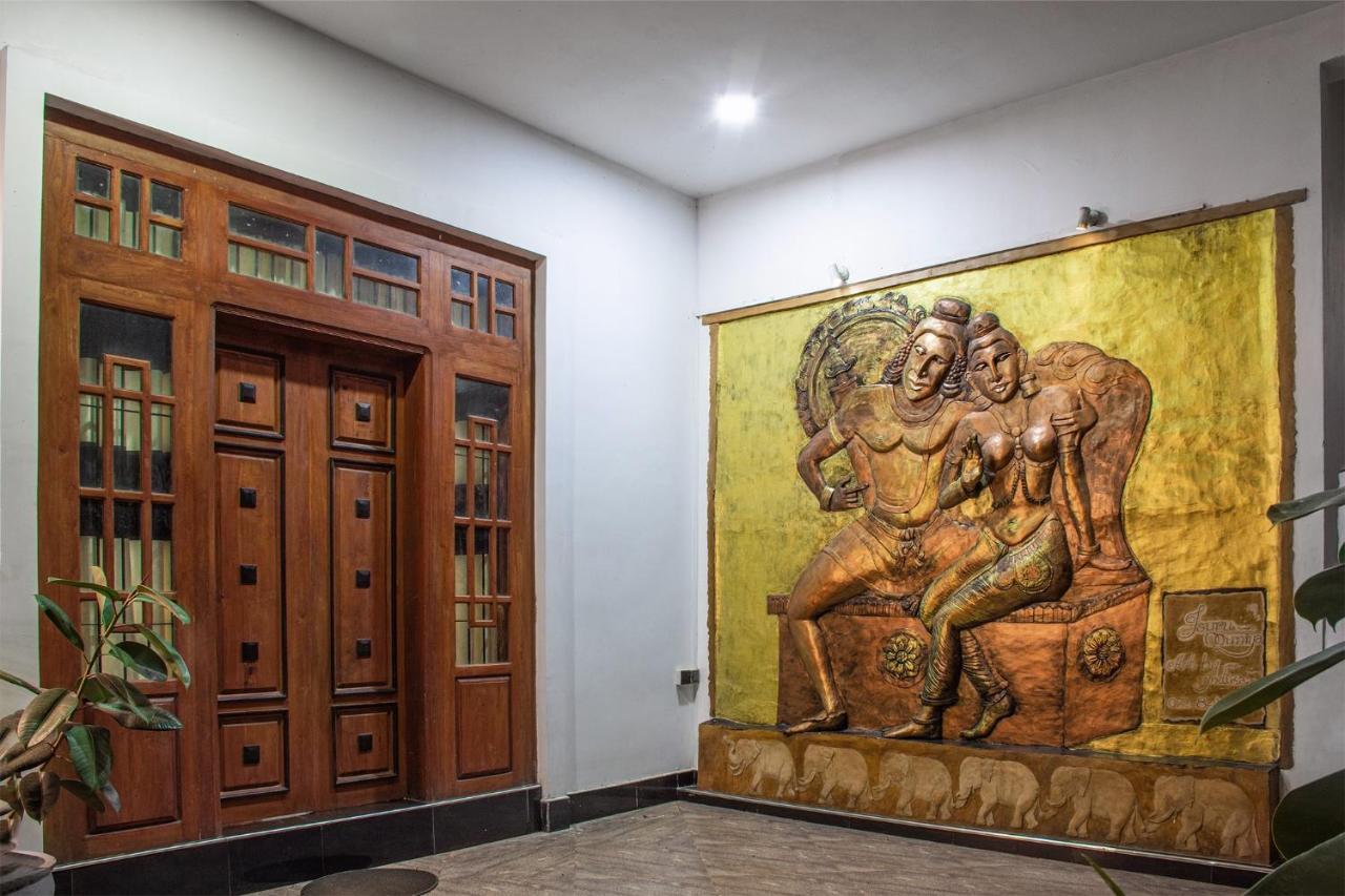 Gold Crown Residence Дамбула Екстериор снимка
